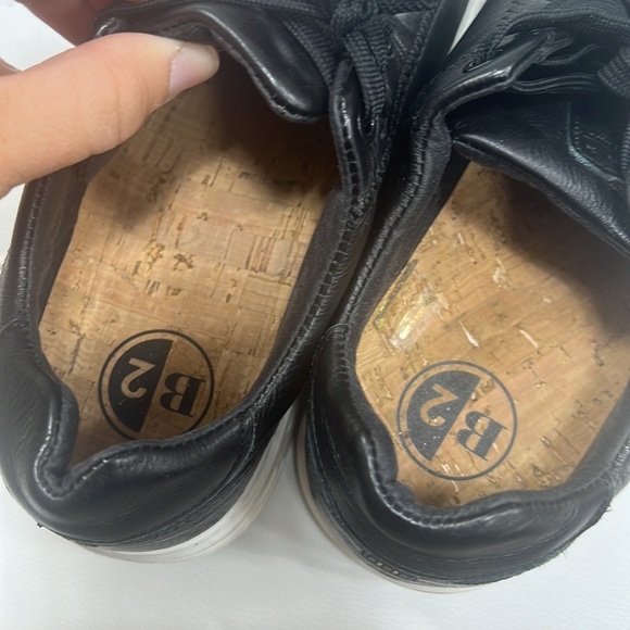 Men’s size 41 leather sneaker - Picture 3 of 6